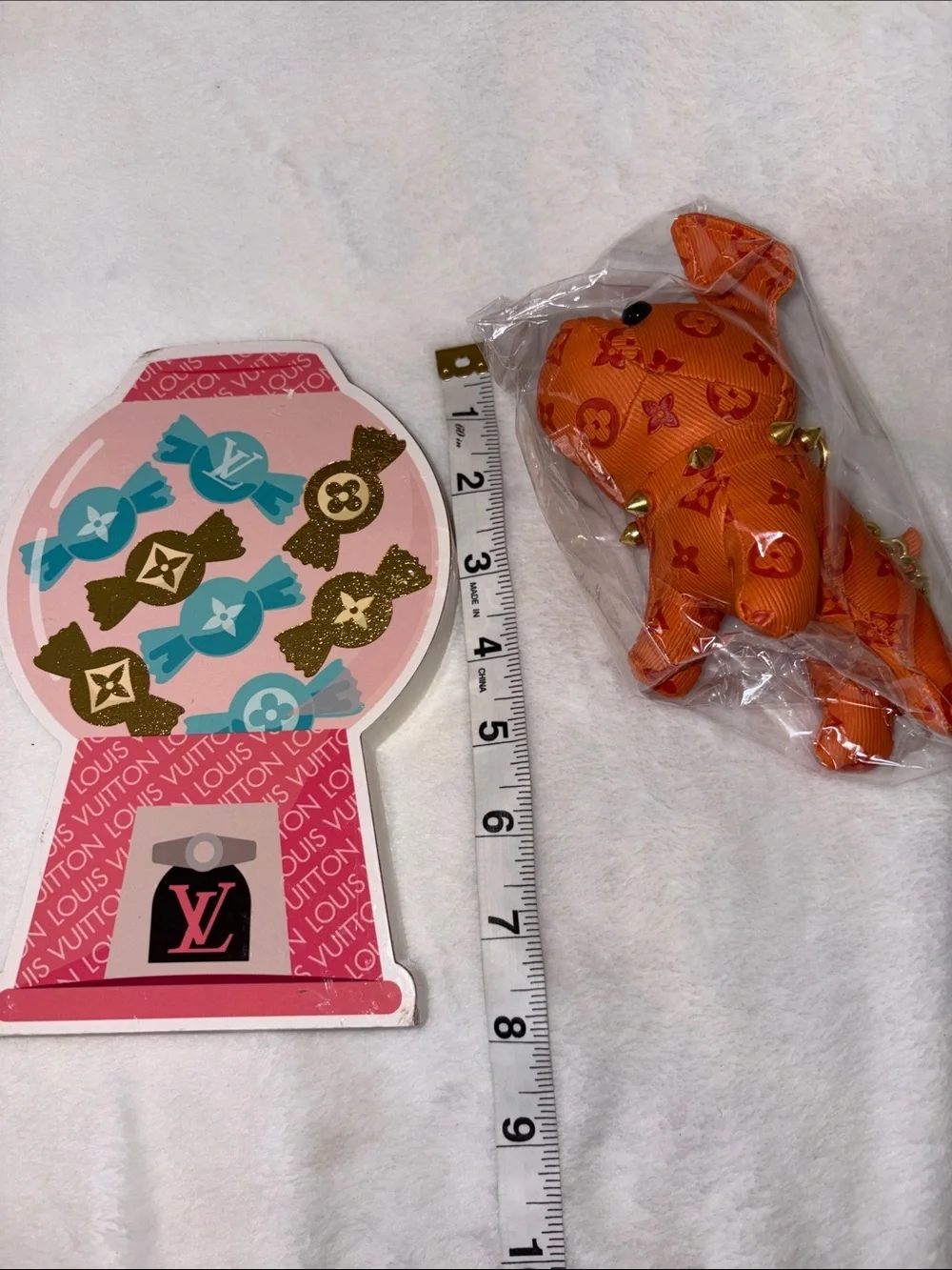 FASHION BULLDOG BAG CHARM KEY HOLDER AND WOODEN STAND